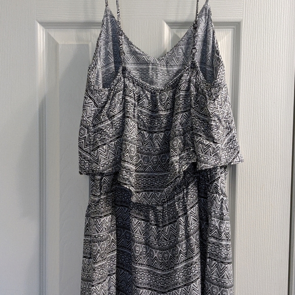 Ocean Club Geometric Print Romper - Picture 2 of 2